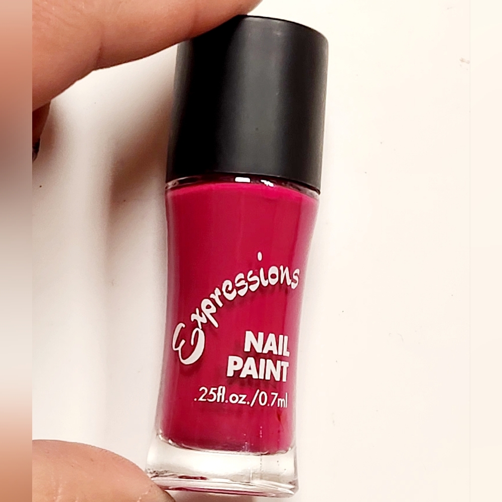 NWT EXPRESSIONS NAIL RASPBERRY PINKY-PURPLE! MIX ANY 2 FOR $10!